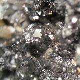 Cerusita<br />Mina Mineralogia, El Molar, Comarca Priorat, Tarragona, Cataluña / Catalunya, España<br />cristal a 30 aumentos<br /> (Autor: Javier Rodriguez)