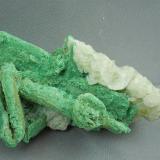 Malachite after Azurite with CalciteGlobe, Distrito Globe-Miami, Condado Gila, Arizona, USA8.0cm x 5.0cm (Author: rweaver)